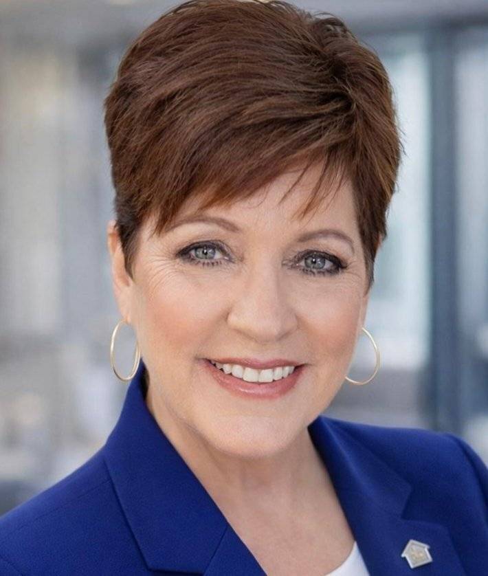 Cecilia Douglas Photo