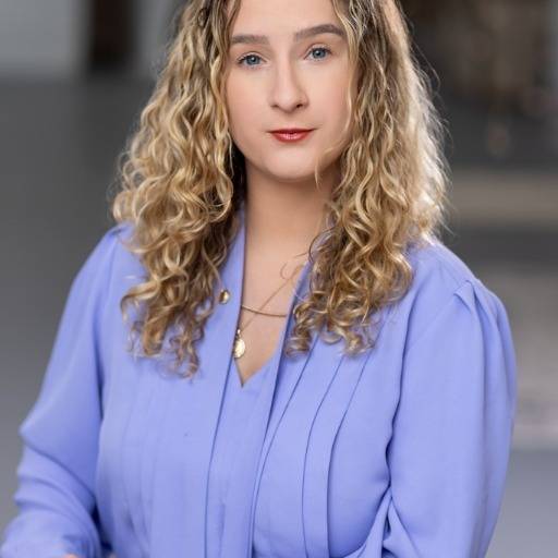 Jackie Devaldivielso Photo