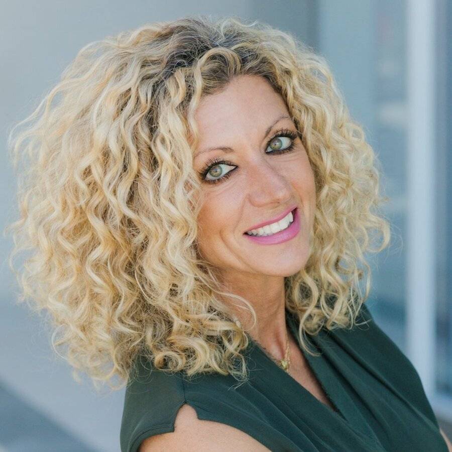 Theodora Metin Photo